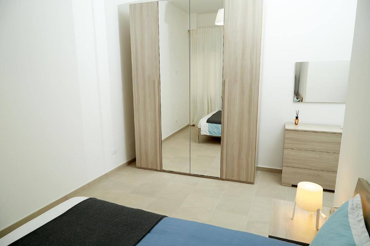 Scirocco Guest House Brindisi Bagian luar foto
